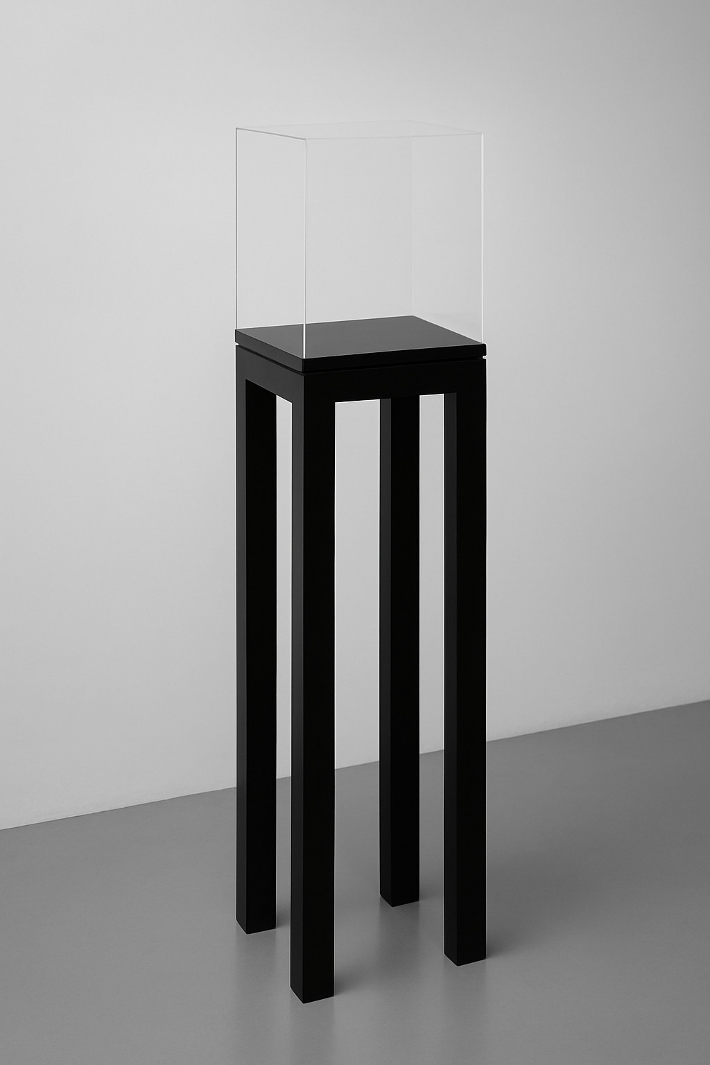 totem da terra con gambe in mdf laccato e teca in metacrilato